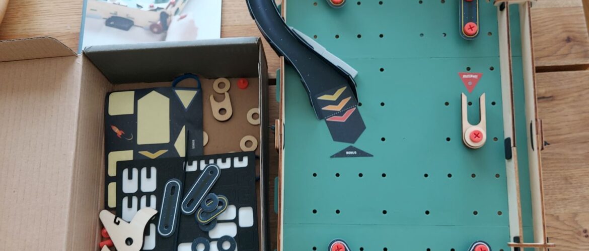 Pinball Crate der Firma KiwiCo